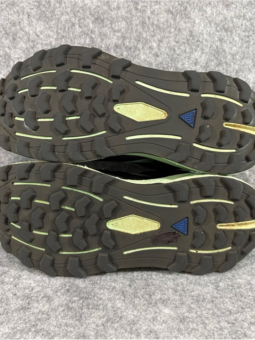 Brooks Cascadia 16 Tennis Shoes - Womens 9 - Black Green Running Walking Sneaker - Picture 2 of 12